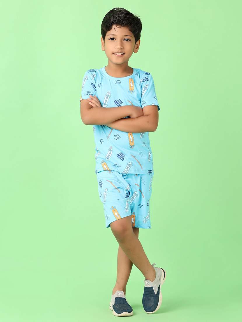 boys round neck printed t-shirt & shorts set