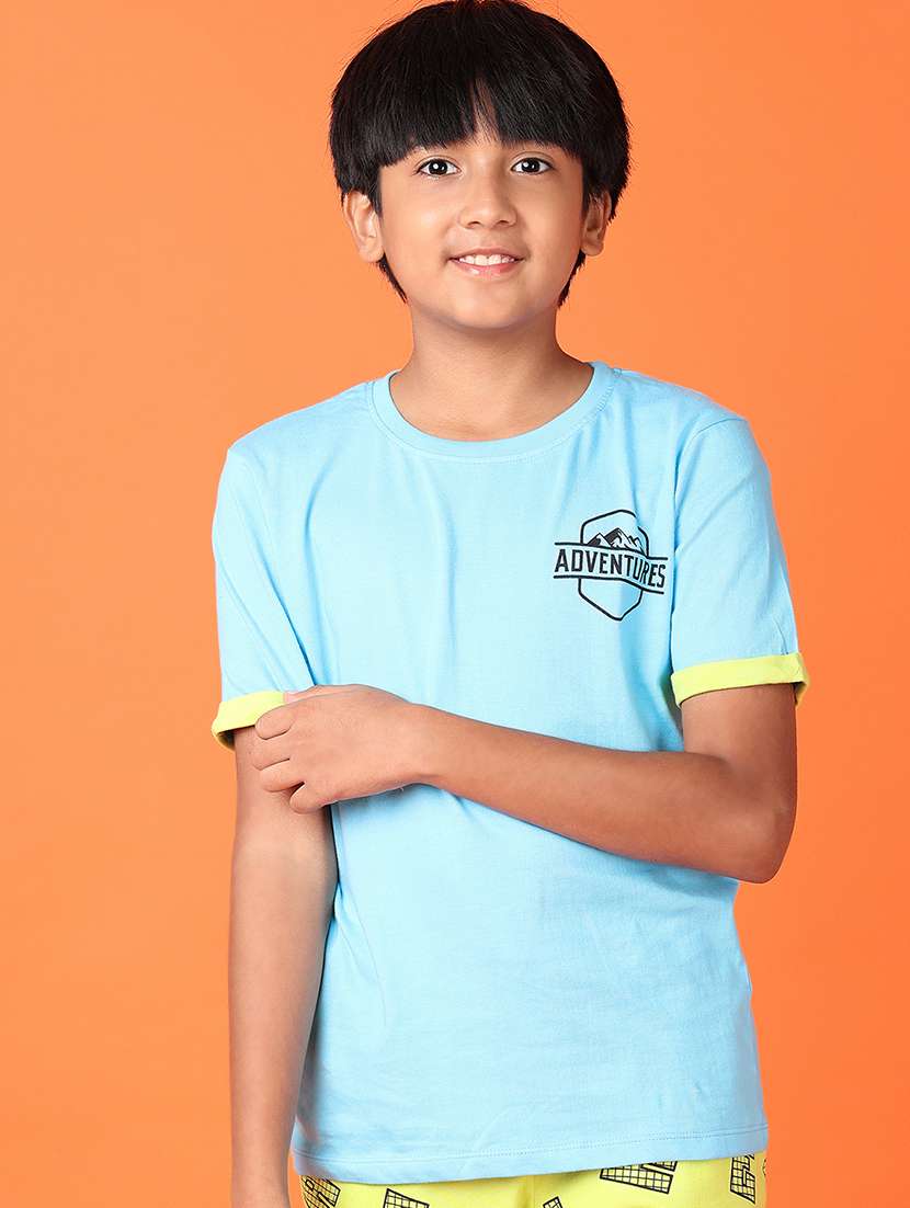 boys typography t-shirt & shorts - 21613354 -  Standard Image - 4