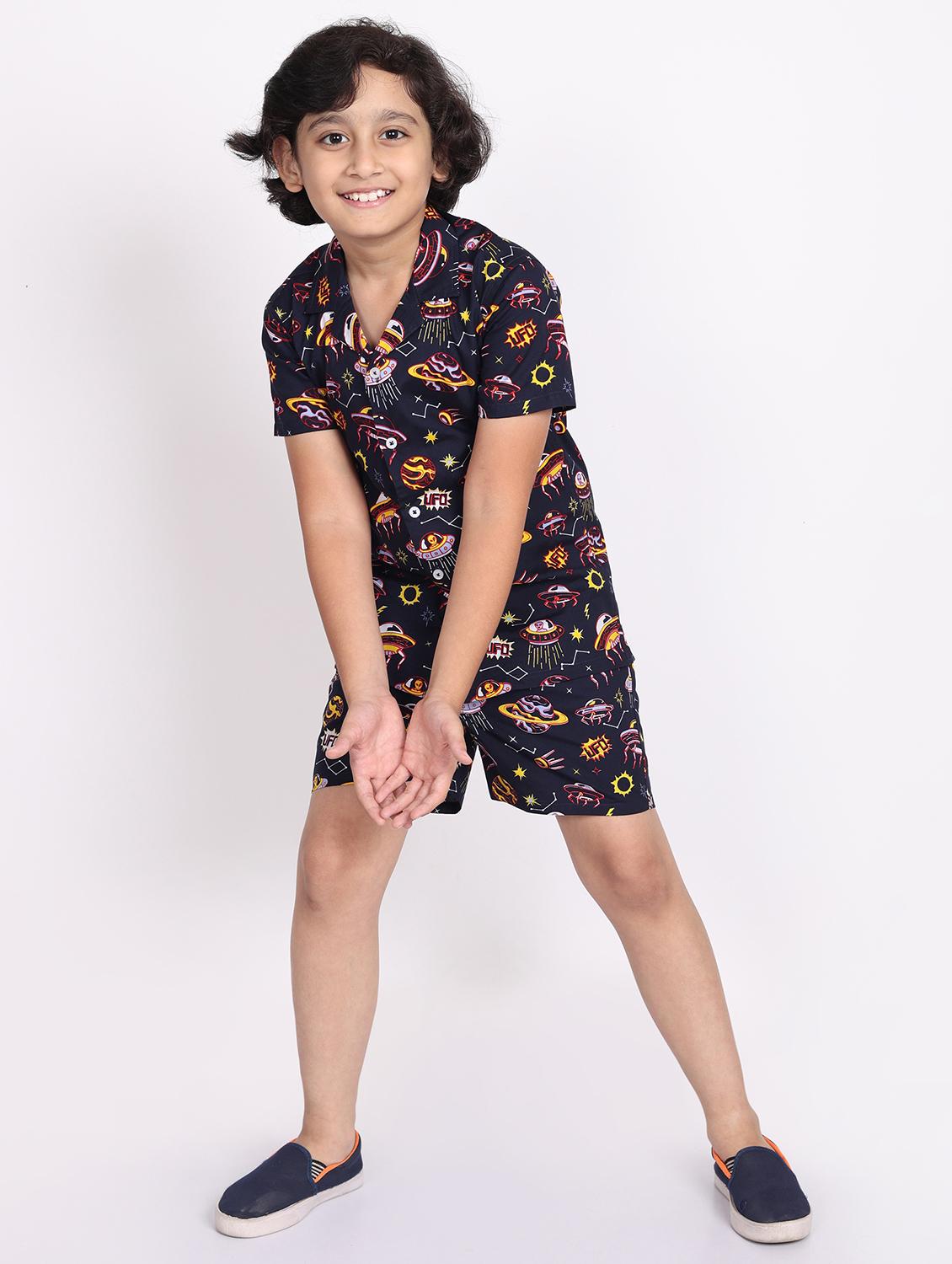 boys printed shorts co-ords set - 21613447 - Standard Image - 4