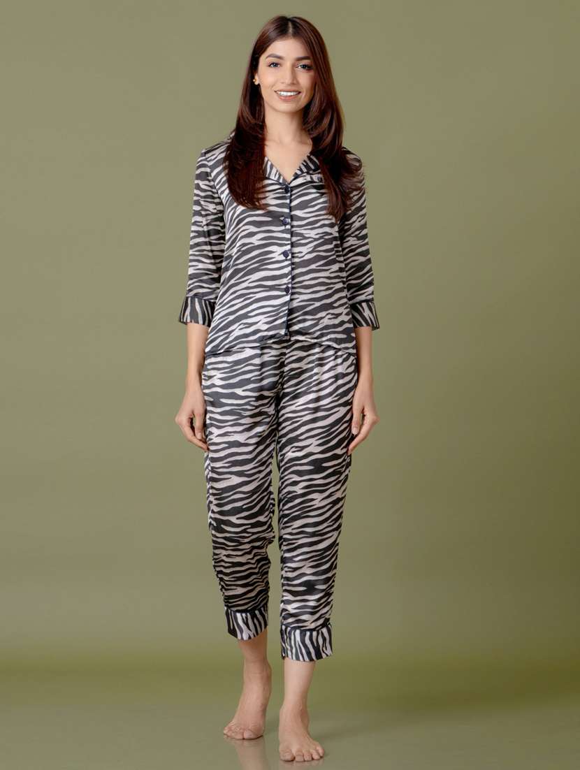 women black animal printed nightwear set