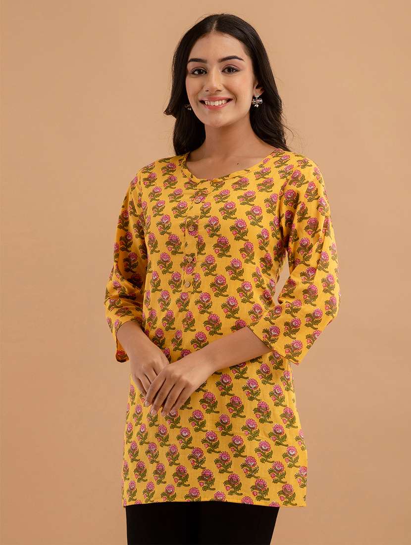 women three quarter sleeve straight kurti - 21613817 -  Standard Image - 1