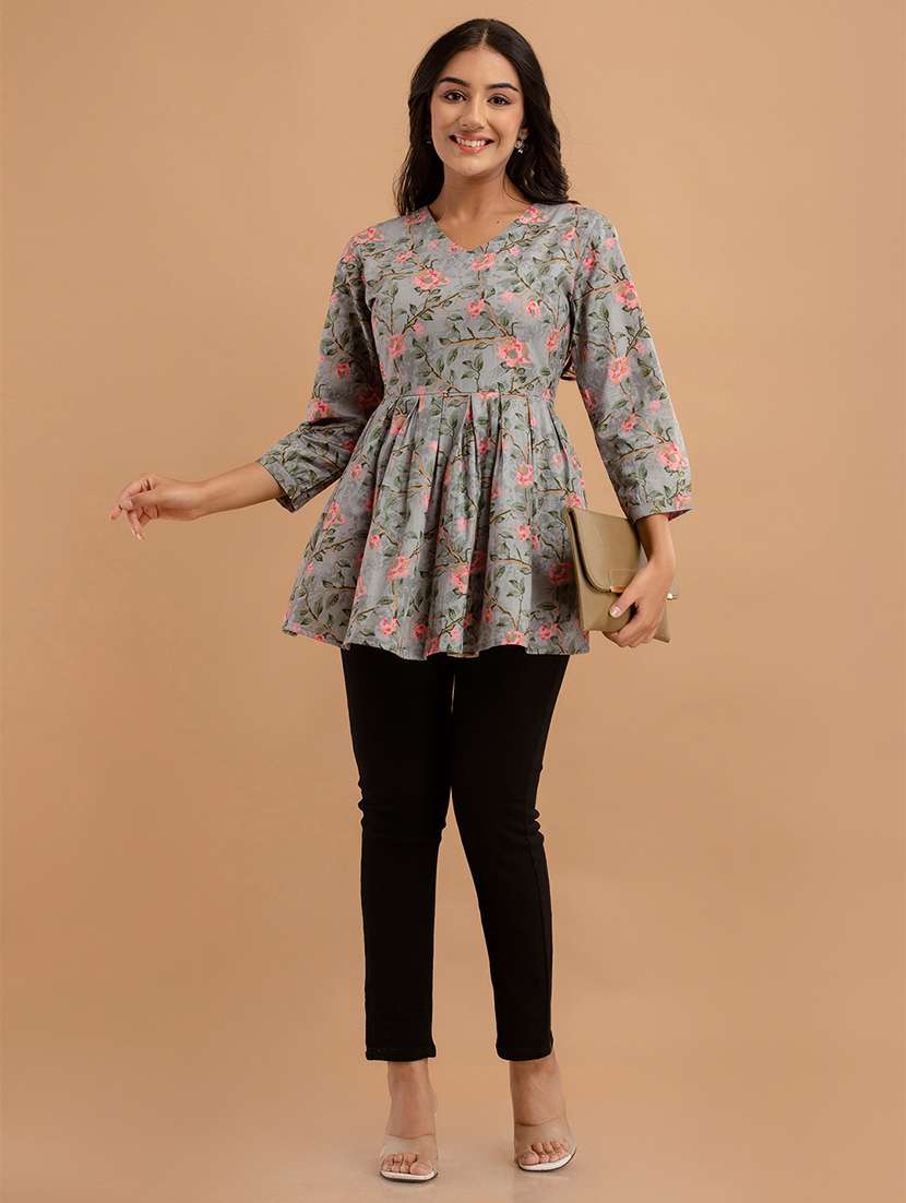 women three quarter sleeve flared kurti - 21613826 -  Standard Image - 4