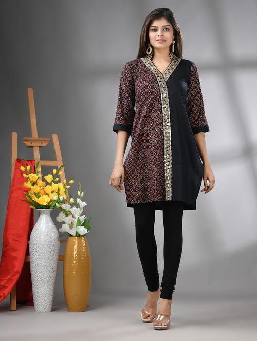 women three quarter sleeve straight kurta - 21617118 - Standard Image - 0