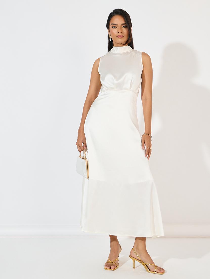 women off white solid sleeveless a-line dress - 21618078 -  Zoom Image - 0