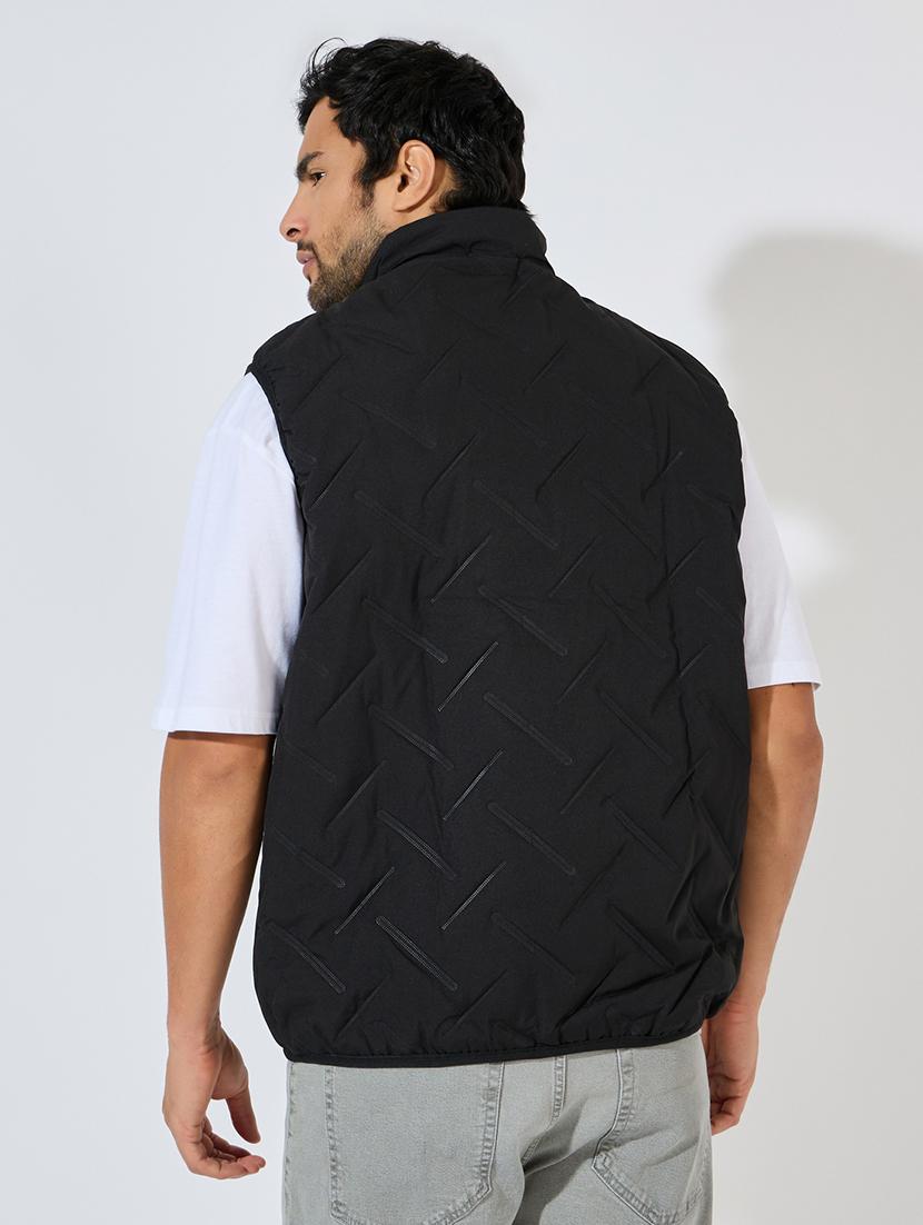 men solid sleeveless quilted jacket - 21618141 - Standard Image - 1