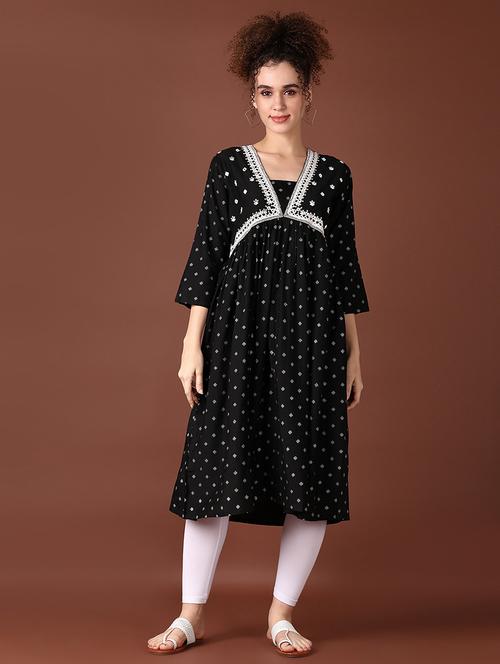 women three quarter sleeve a-line kurta - 21618704 -  Standard Image - 0