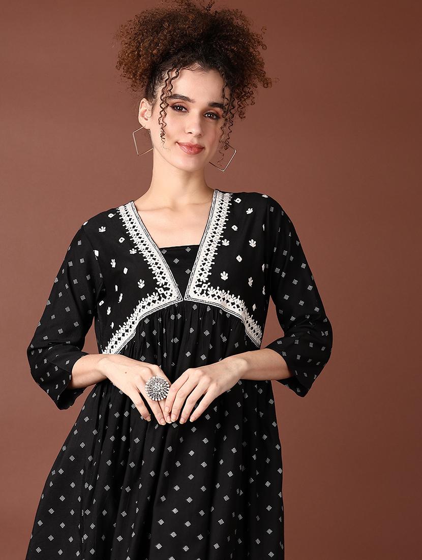women three quarter sleeve a-line kurta - 21618704 - Standard Image - 4