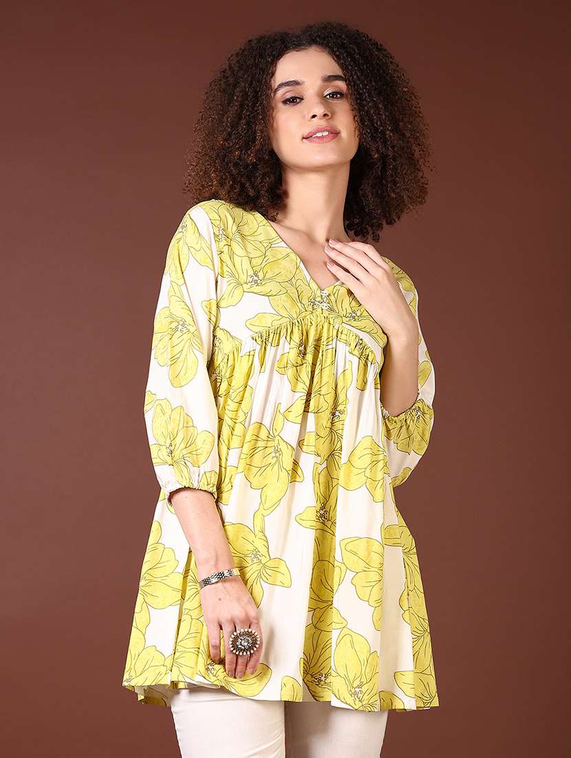 women floral printed v neck flared kurti