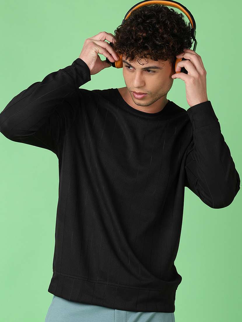men long sleeves plain t-shirt - 21620529 -  Standard Image - 1