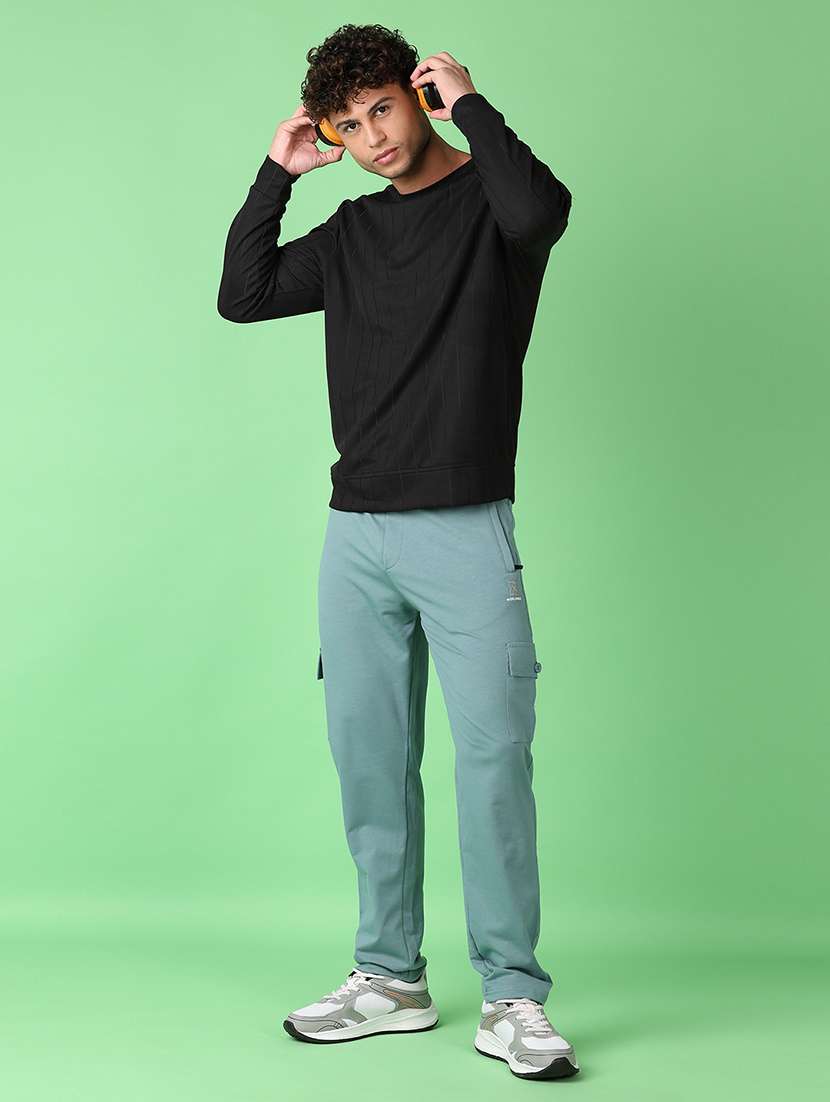 men long sleeves plain t-shirt - 21620529 -  Standard Image - 4