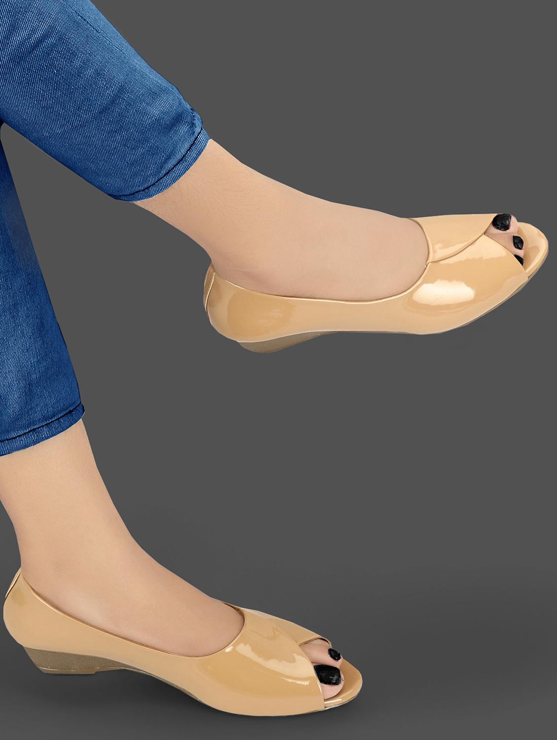 women solid slip on wedges - 21622322 - Zoom Image - 0