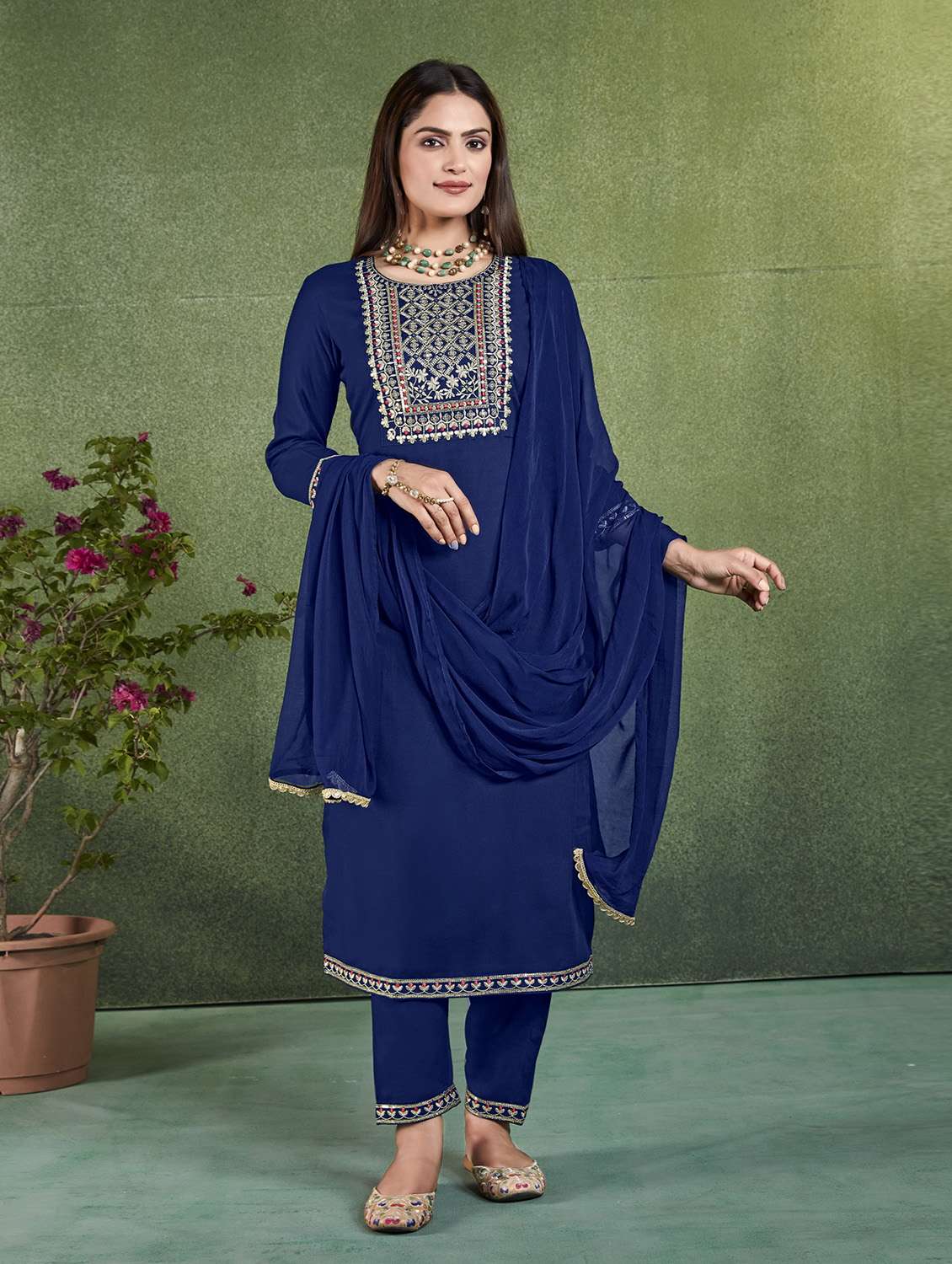 women three quarter sleeve kurta pant with dupatta set