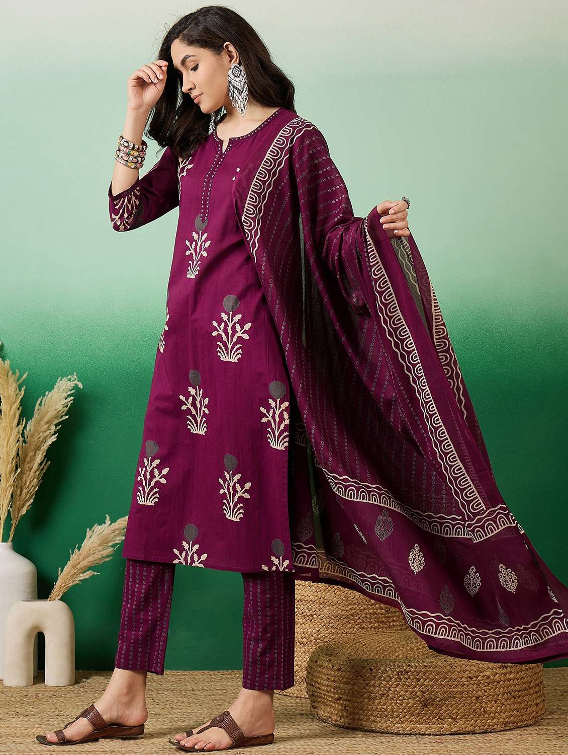 women purple printed kurta pant set with dupatta