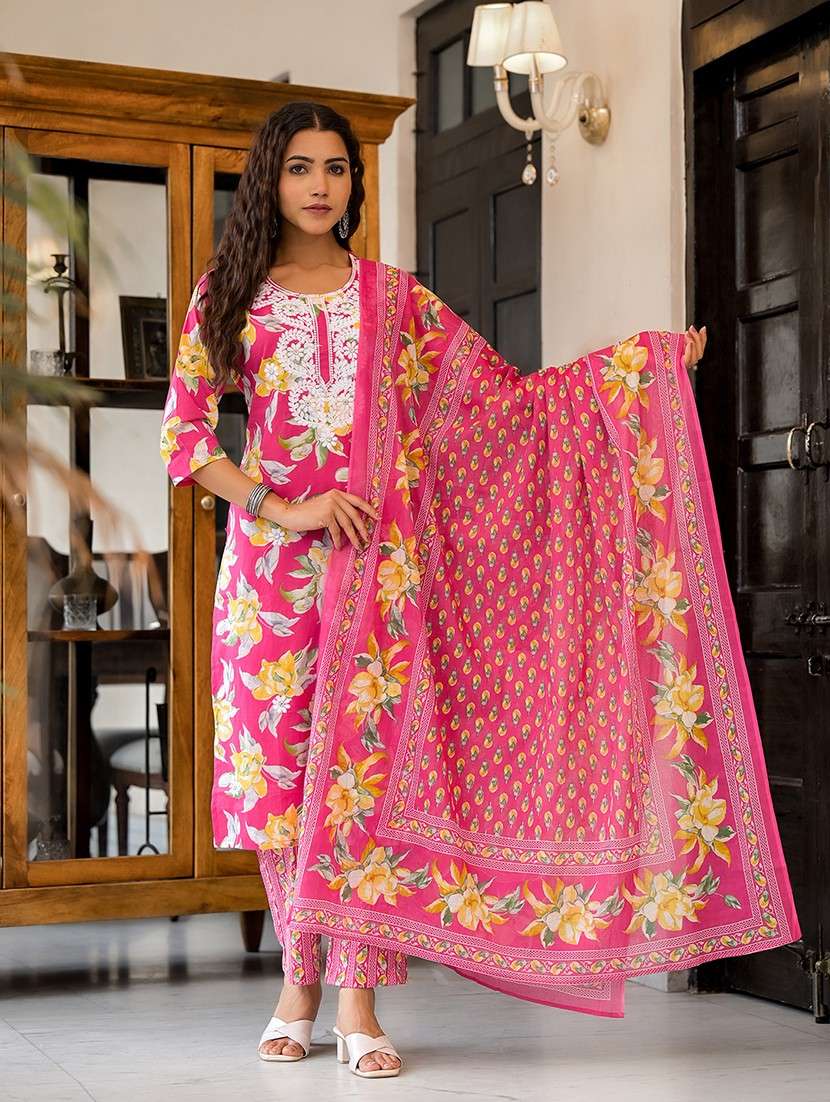 women three quarter sleeve kurta pant with dupatta set