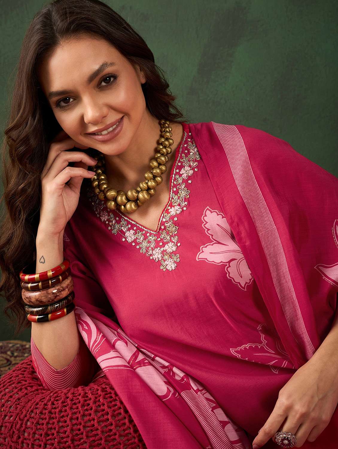 women three quarter sleeve suit set - 21622572 -  Standard Image - 4