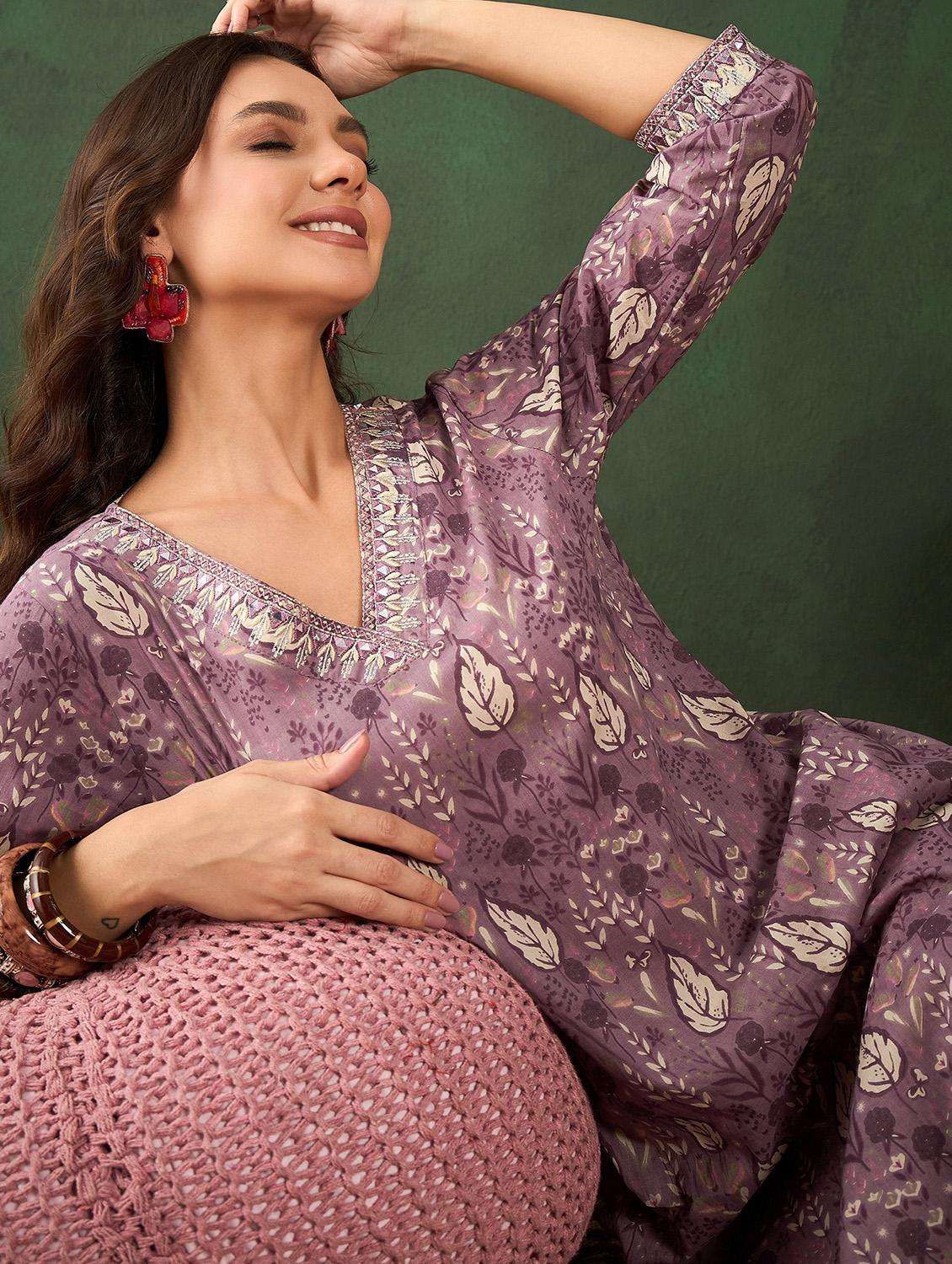 women three quarter sleeve straight kurta - 21622754 -  Standard Image - 1