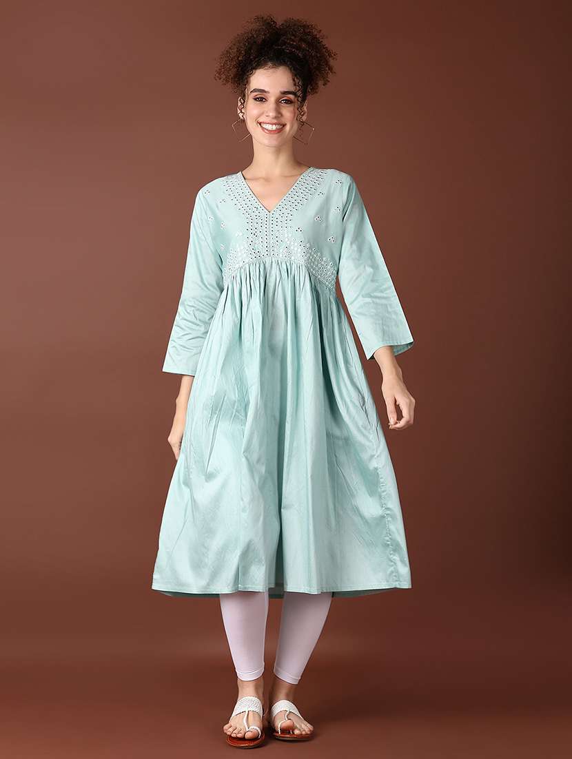 women three quarter sleeve flared kurta