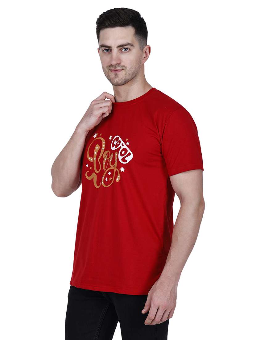 men red typographic round neck regular fit t-shirt - 21627199 -  Standard Image - 1