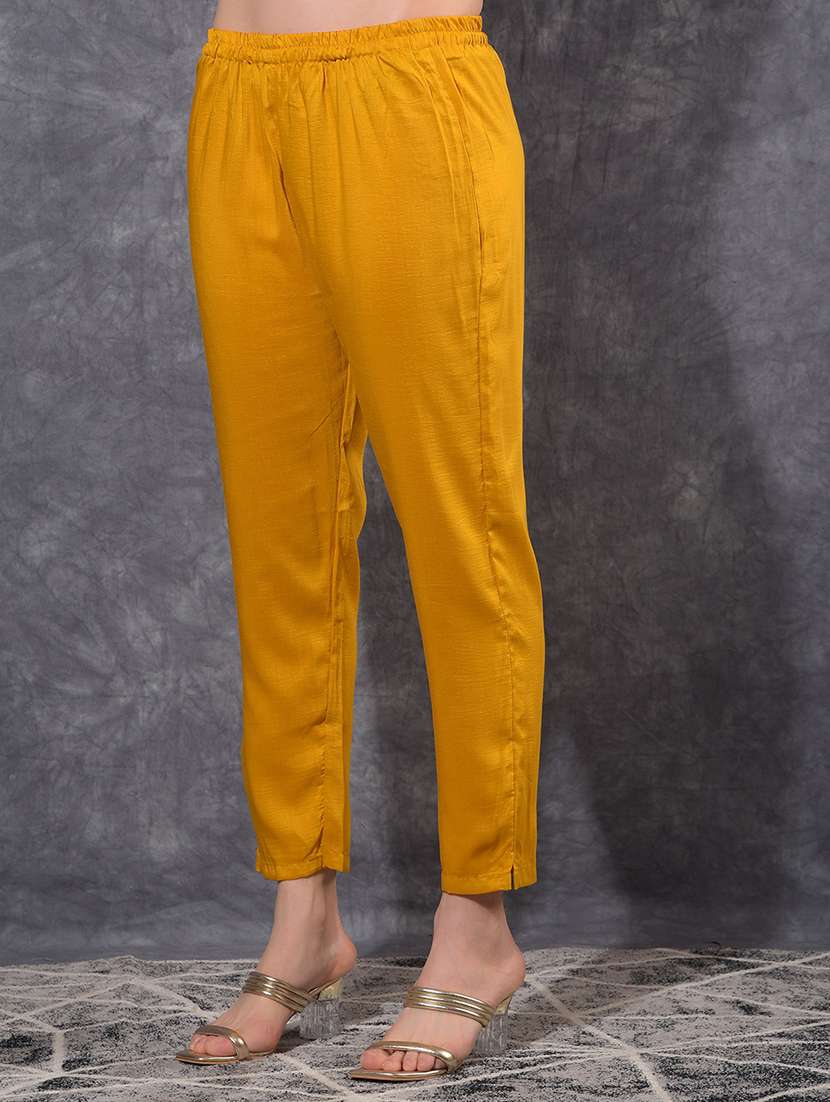 women bandhani three quarter sleeve kurta pant set - 21627256 -  Standard Image - 4