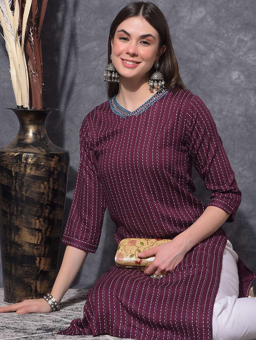 women printed three quarter sleeve straight kurta - 21627312 - Standard Image - 4