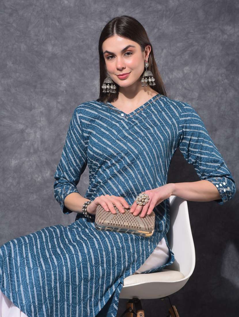 women printed three quarter sleeve straight kurta - 21627405 -  Standard Image - 4