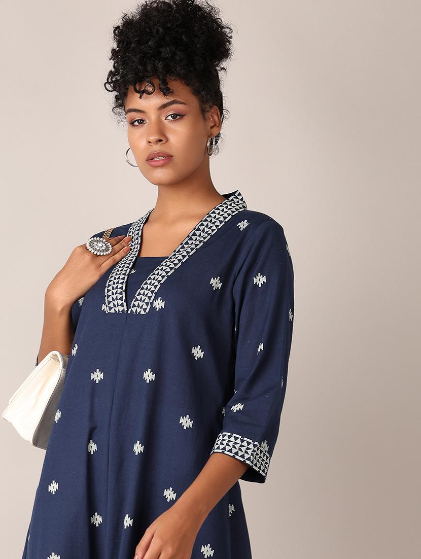 women blue printed v neck a-line kurta - 21627486 - Standard Image - 4