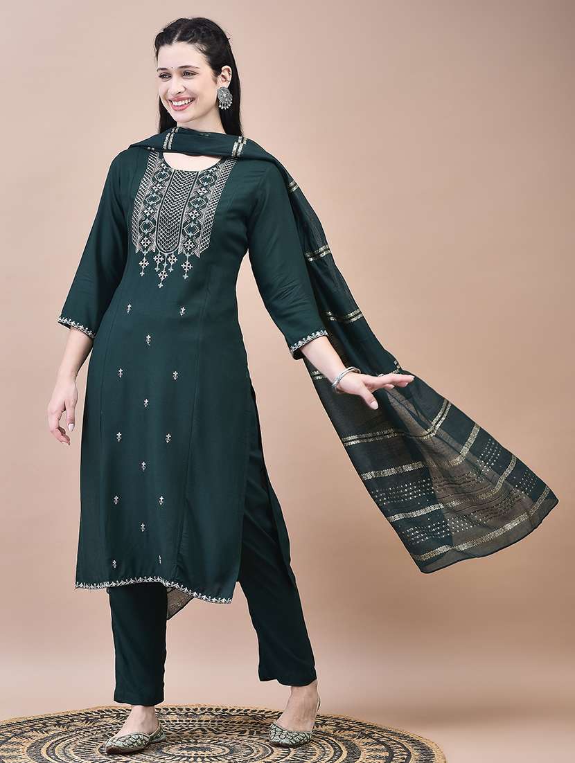 women three quarter sleeve kurta pant with dupatta set - 21629667 -  Standard Image - 1
