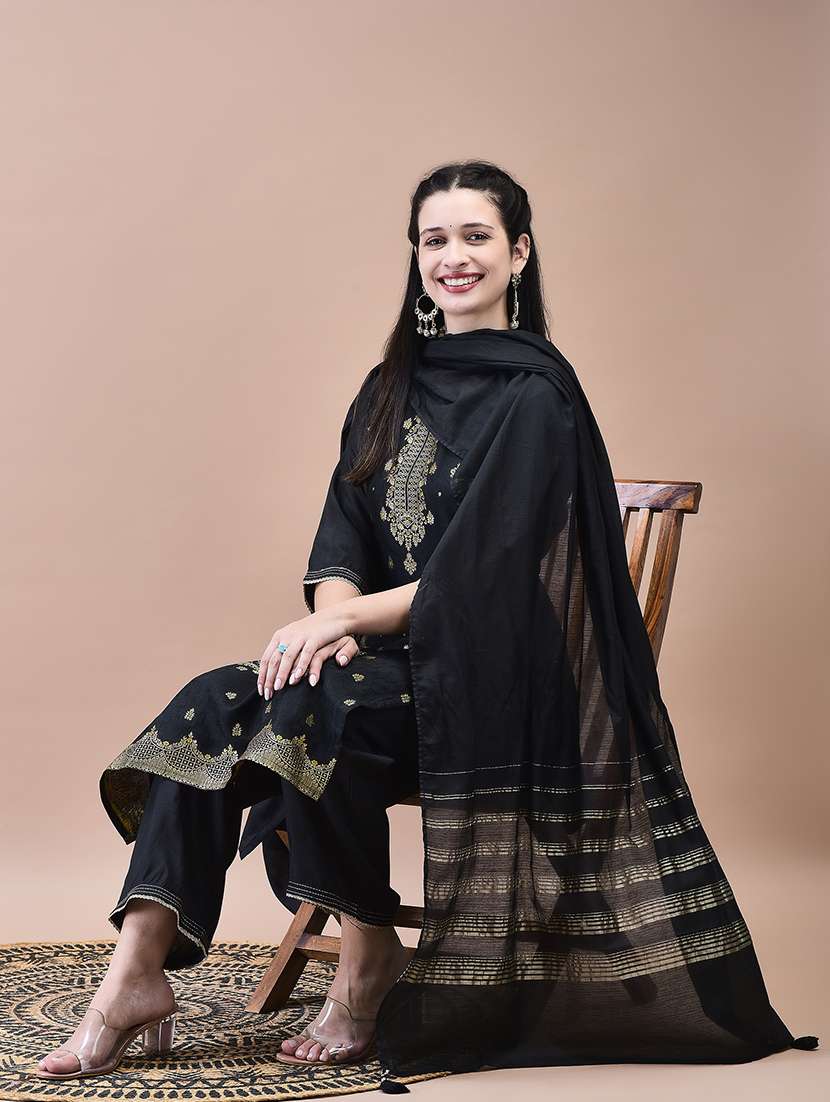 women three quarter sleeve kurta pant with dupatta set - 21629676 - Standard Image - 1
