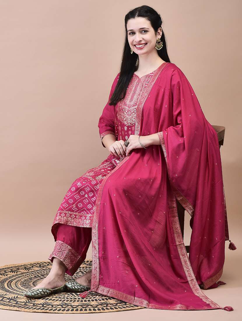 women three quarter sleeve kurta pant with dupatta set - 21629678 -  Standard Image - 1