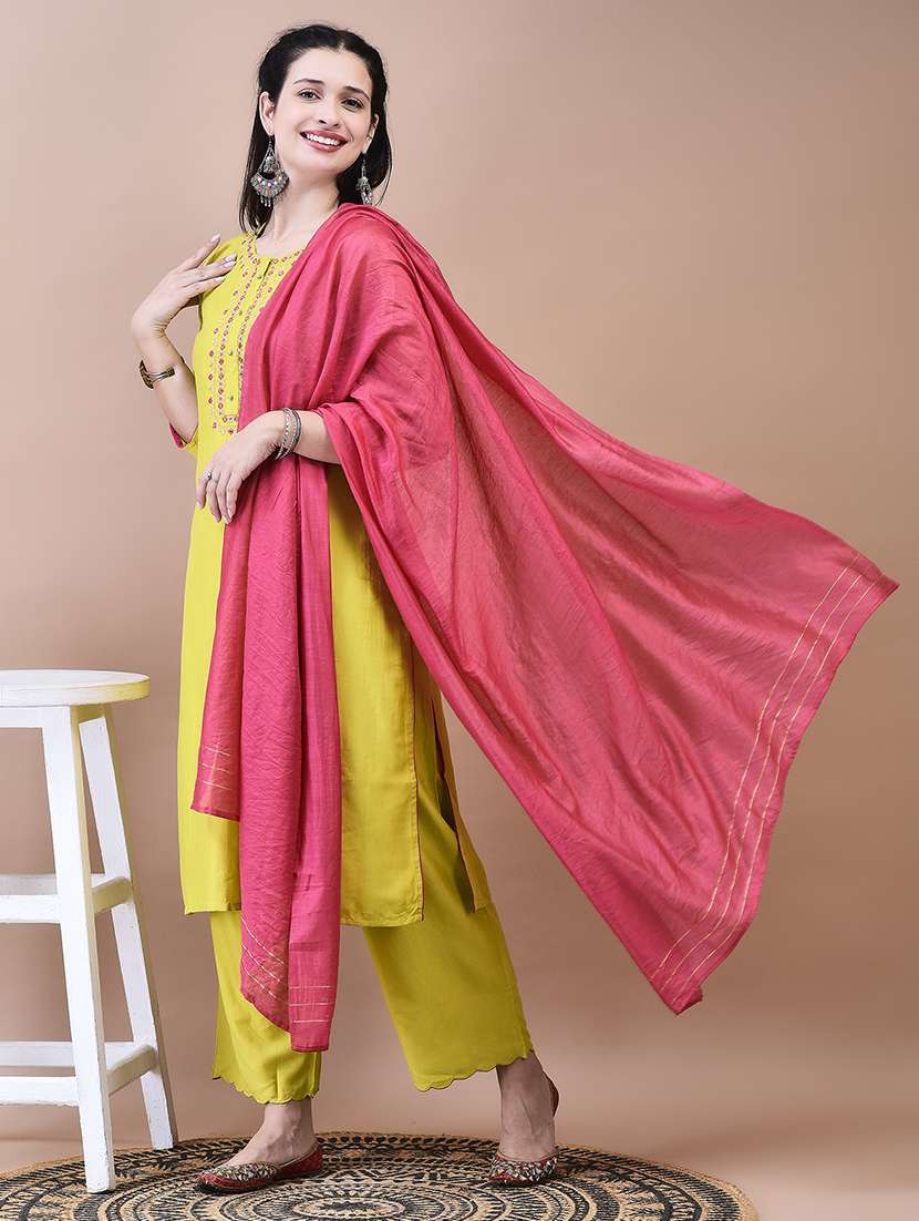 women three quarter sleeve kurta pant with dupatta set