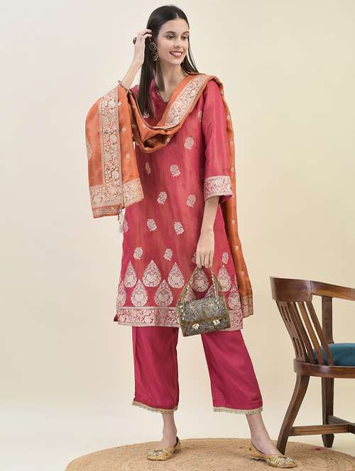 women three quarter sleeve kurta pant with dupatta set - 21629692 -  Standard Image - 0