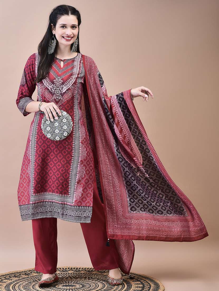 women printed kurta pant set with dupatta