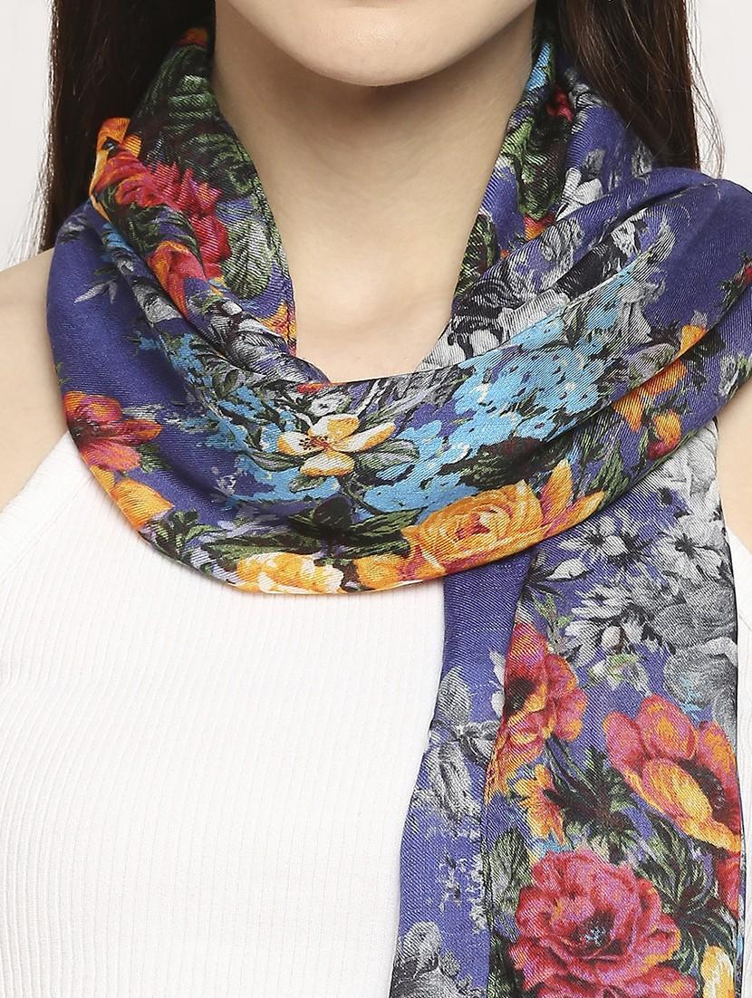 women printed everyday wrap scarf - 21631486 - Standard Image - 6