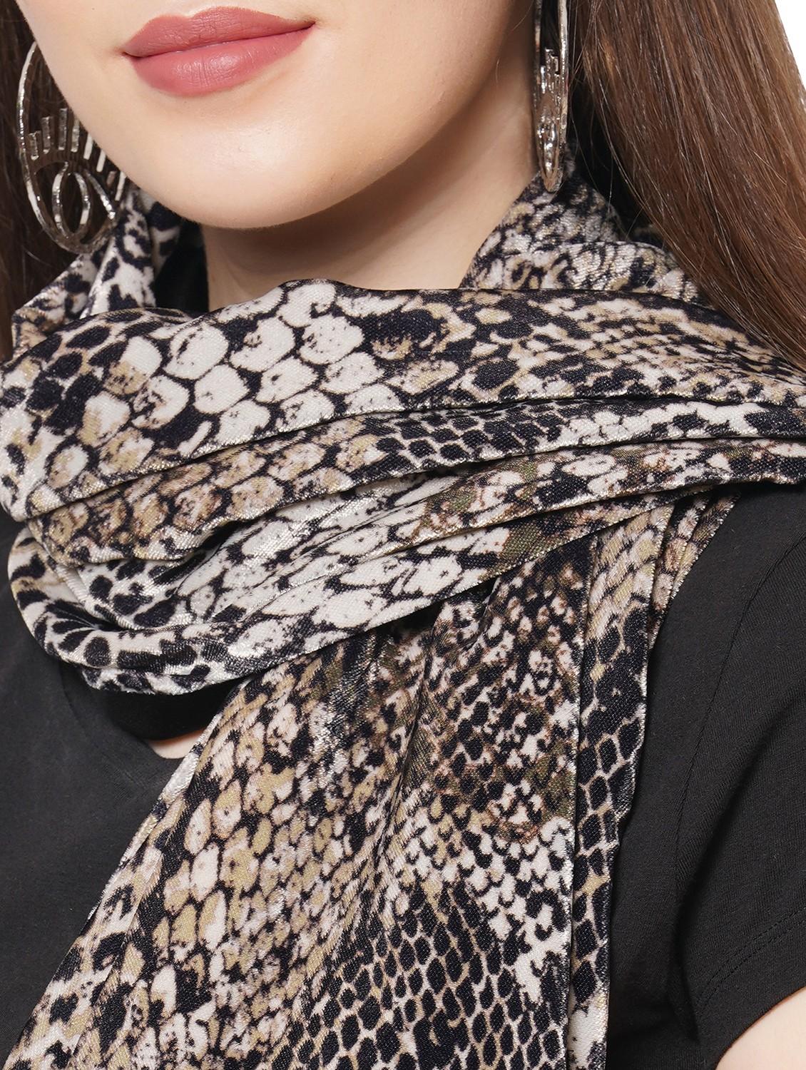 women printed everyday wrap scarf - 21631521 - Standard Image - 4