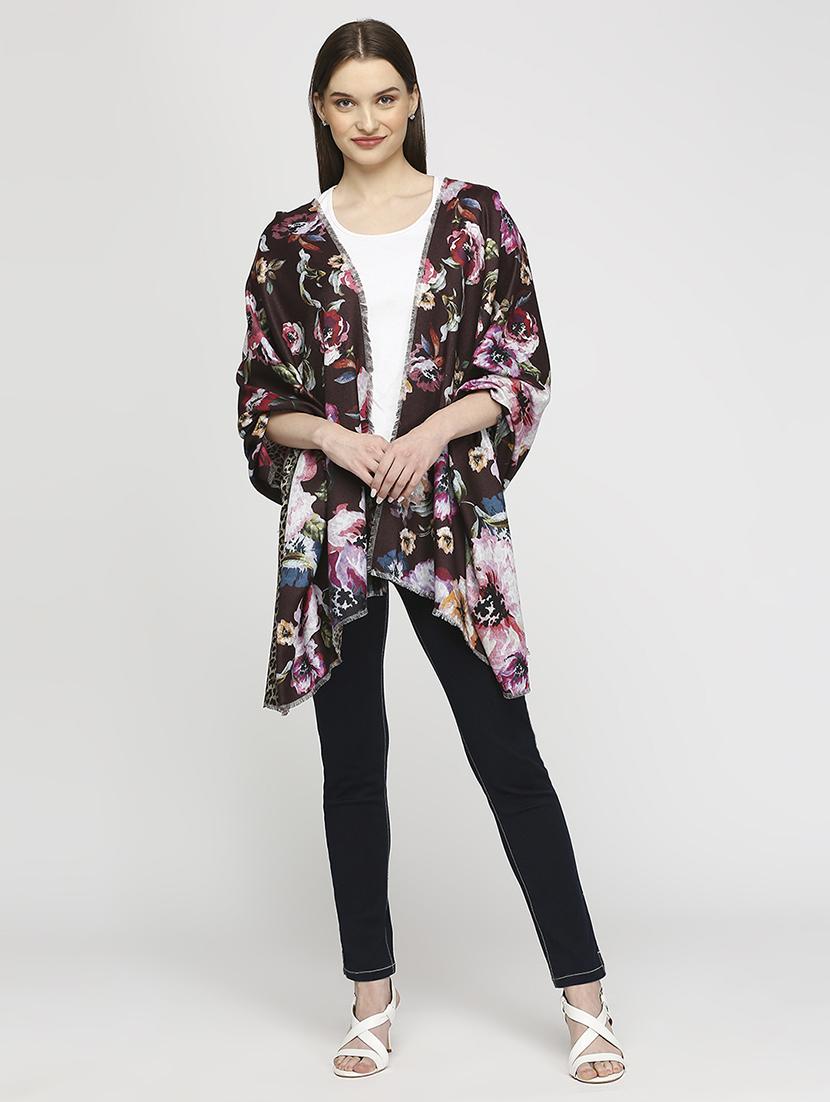 women printed everyday wrap scarf - 21631545 - Standard Image - 4