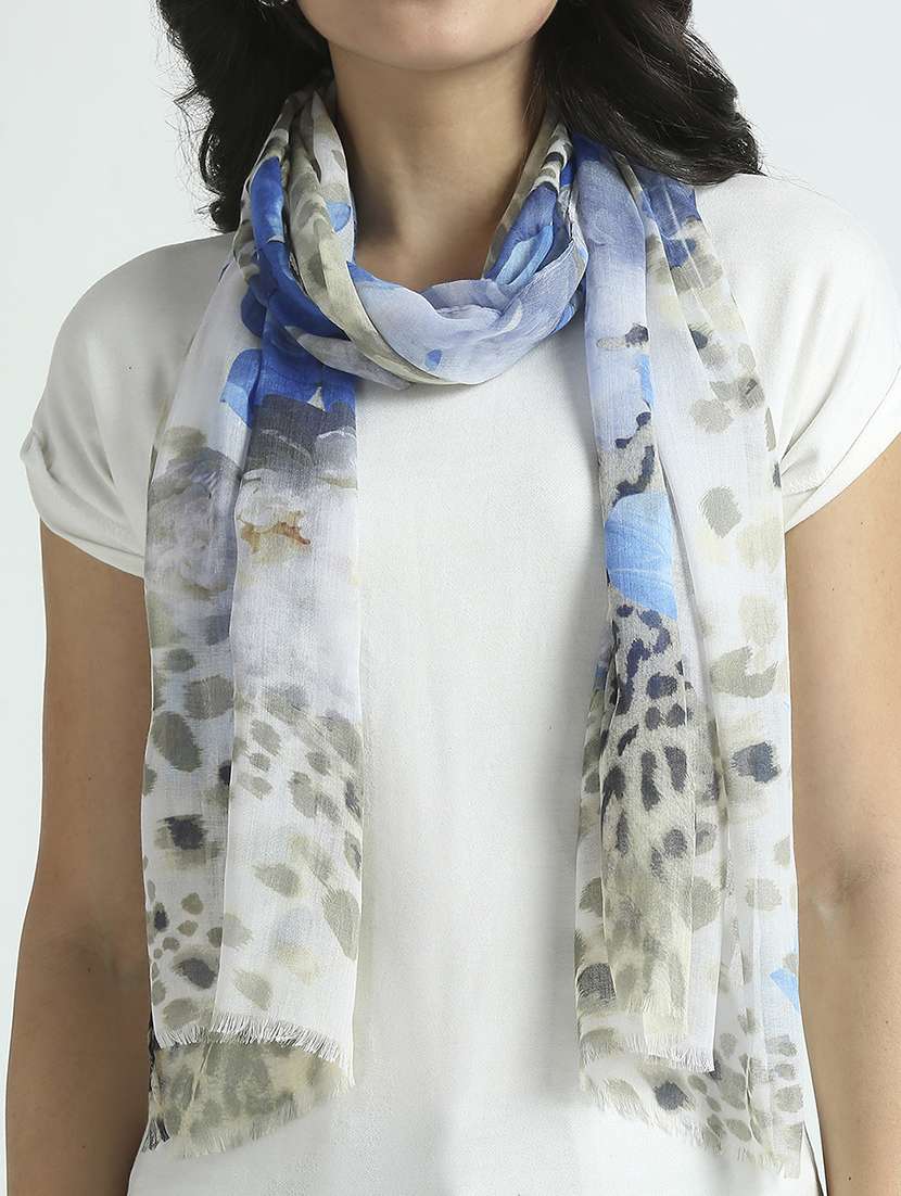 women printed everyday wrap scarf - 21631560 -  Standard Image - 4