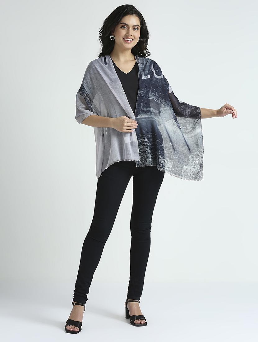 women printed everyday wrap scarf - 21631564 - Standard Image - 4