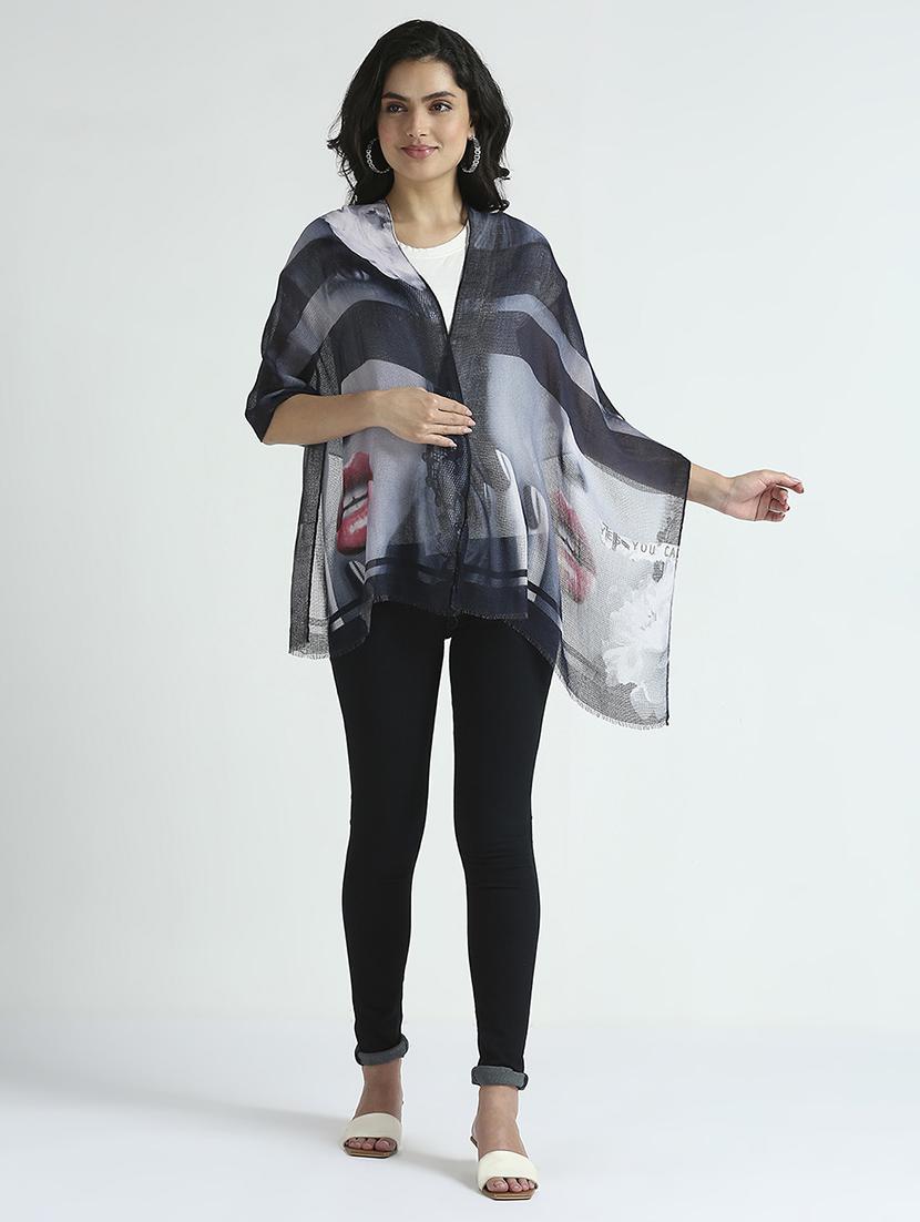 women printed everyday wrap scarf - 21631570 - Standard Image - 4