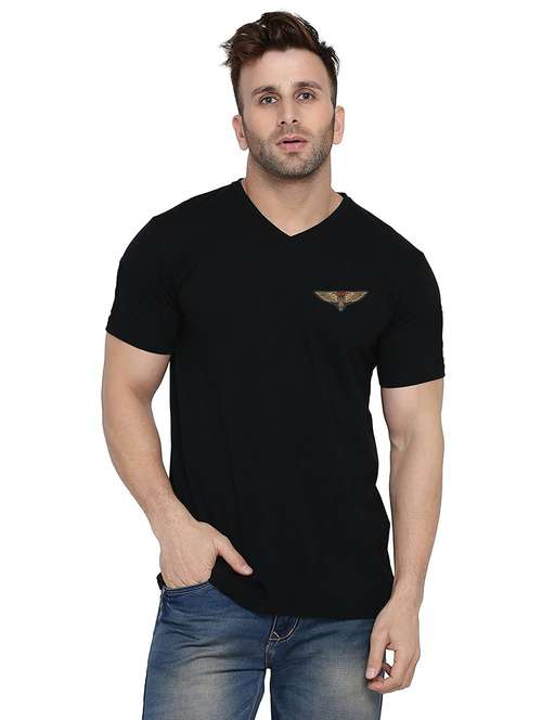 Men Slim Fit Placement Printed V Neck Short Sleeve T Shirt