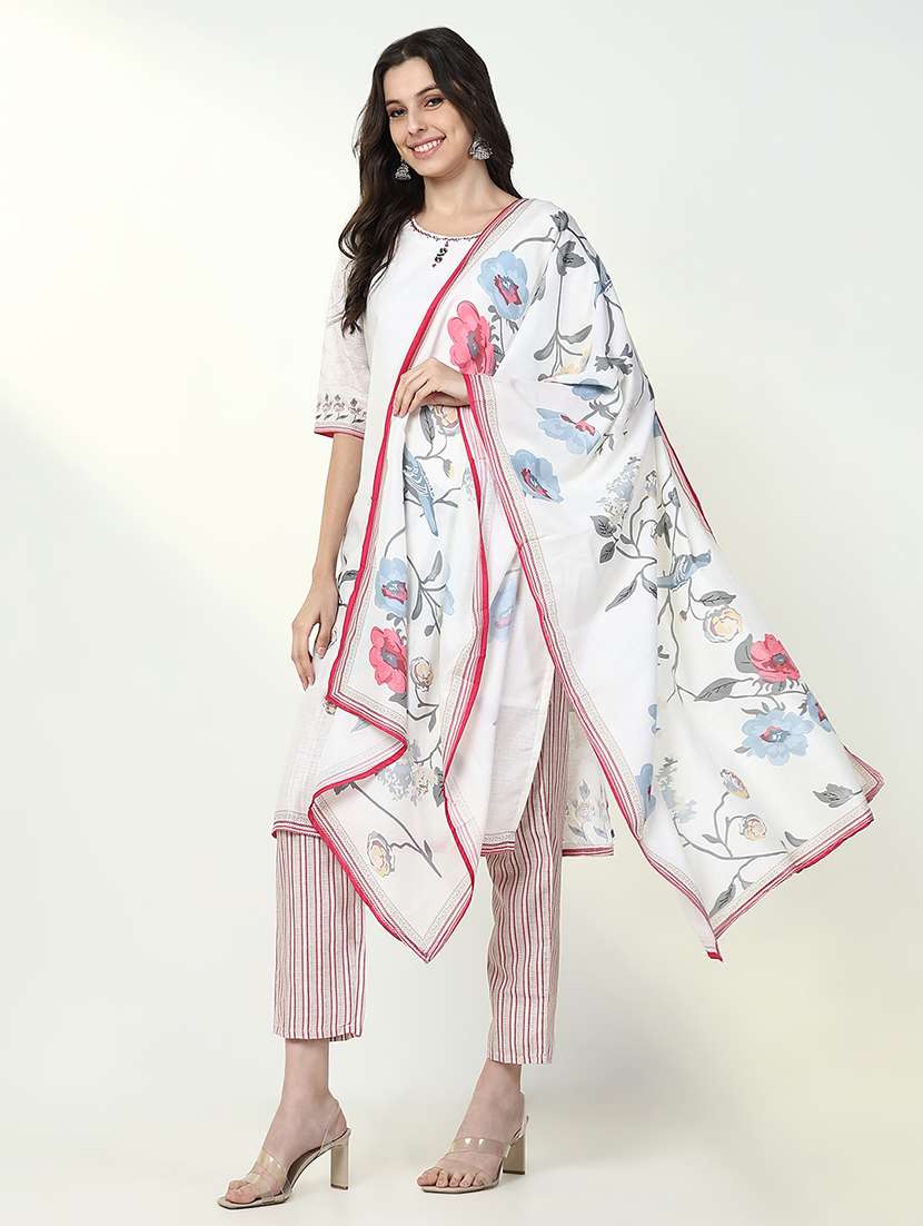 women three quarter sleeve kurta pant with dupatta set - 21632704 -  Standard Image - 1