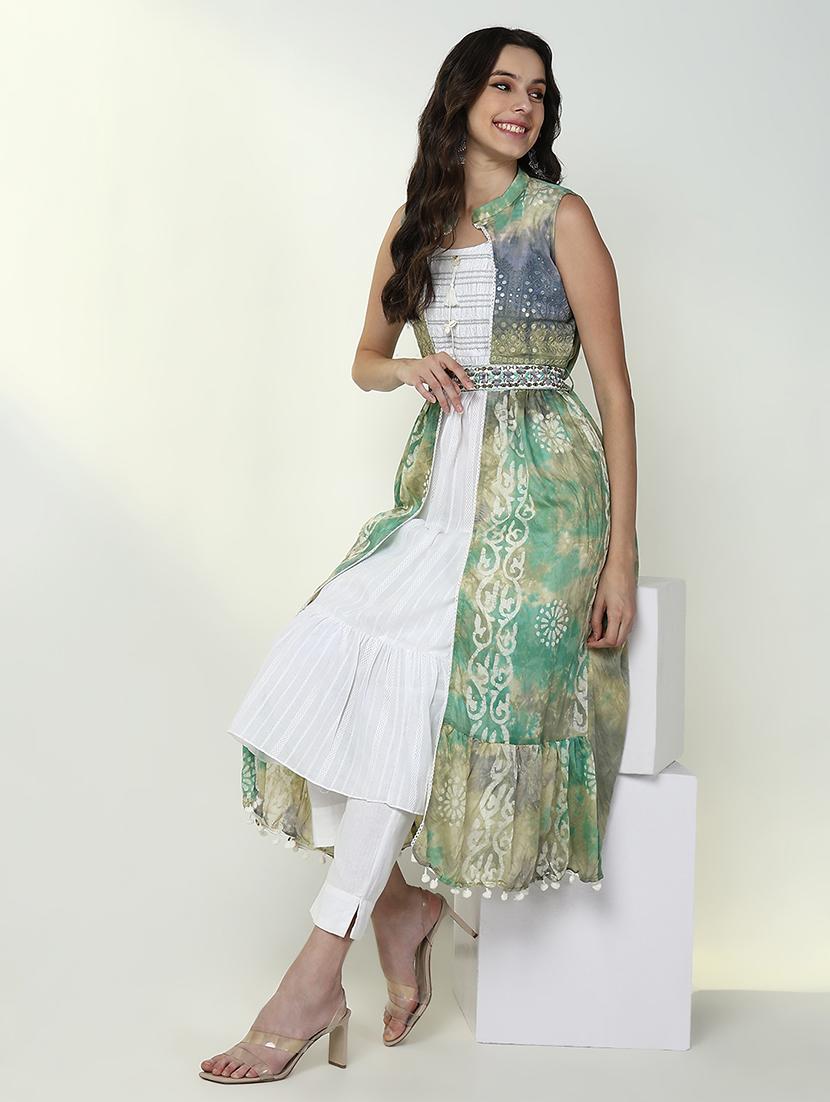 women solid sleeveles embroidered layered kurta - 21632723 - Standard Image - 4