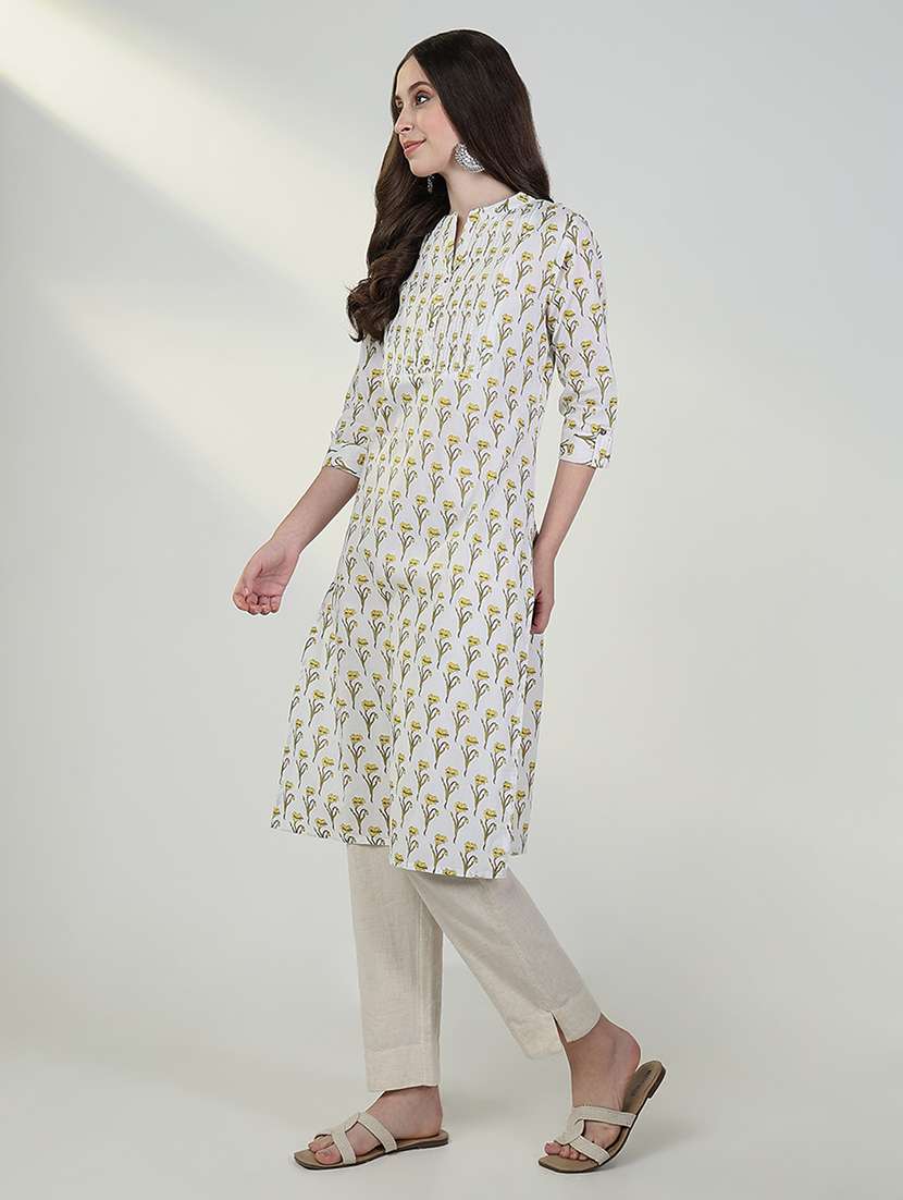 women floral roll up sleeve straight kurta - 21632725 -  Standard Image - 4