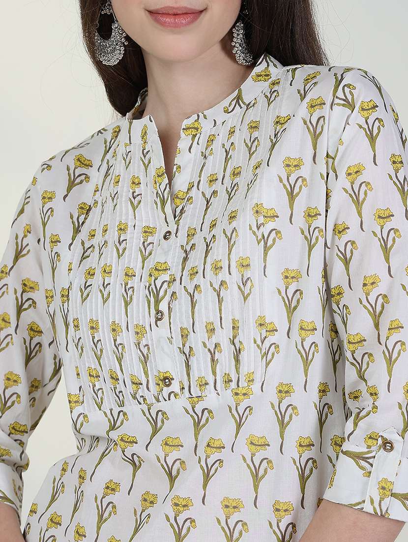 women floral roll up sleeve straight kurta - 21632725 -  Standard Image - 6