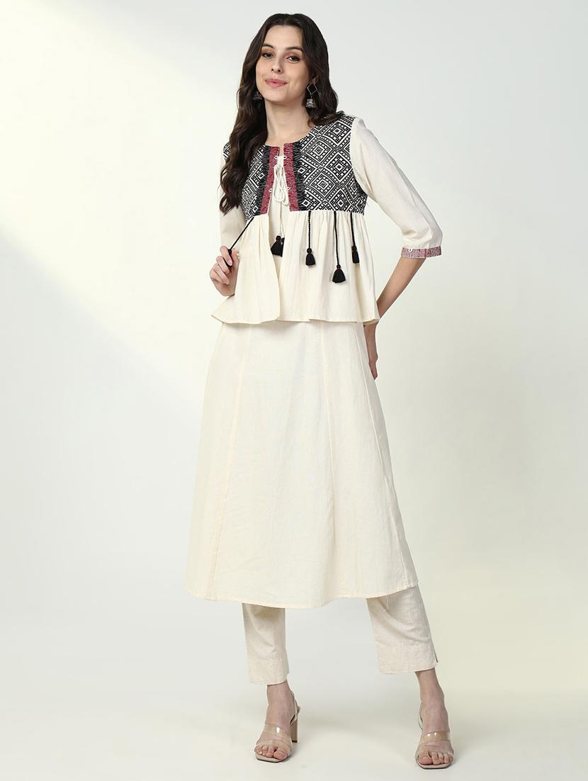 women cream solid kurta with jacket - 21632727 -  Zoom Image - 0