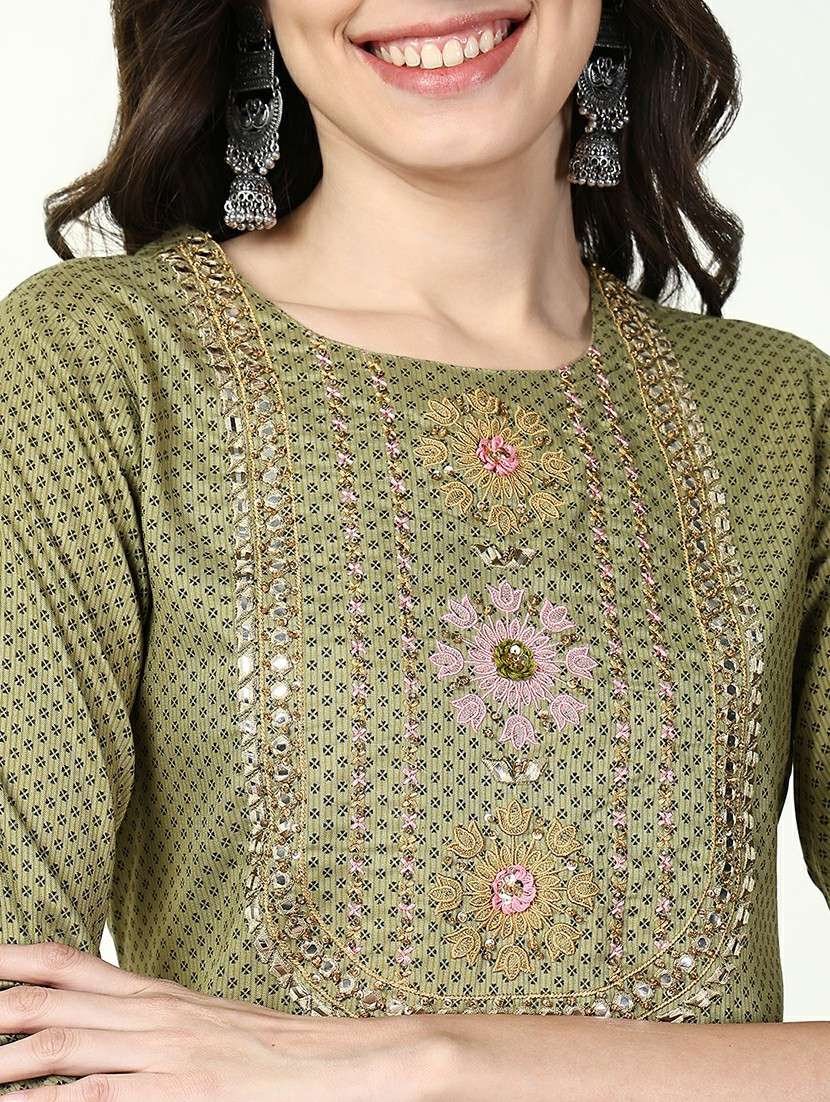 women three quarter sleeve straight kurta - 21632734 -  Standard Image - 6