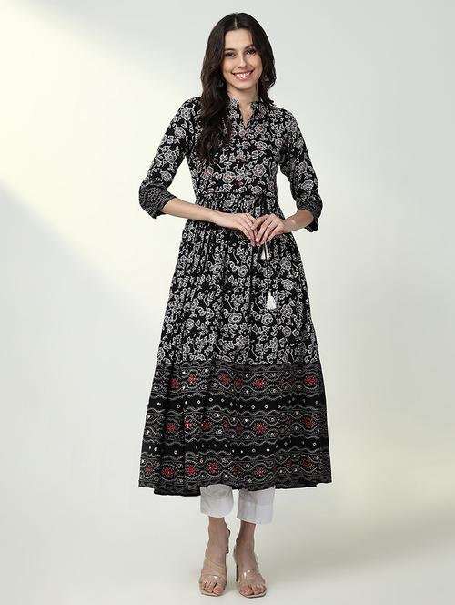women black floral printed anarkali kurta - 21632748 -  Standard Image - 0