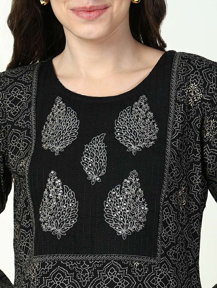 women three quarter sleeve straight kurta - 21632751 -  Standard Image - 6