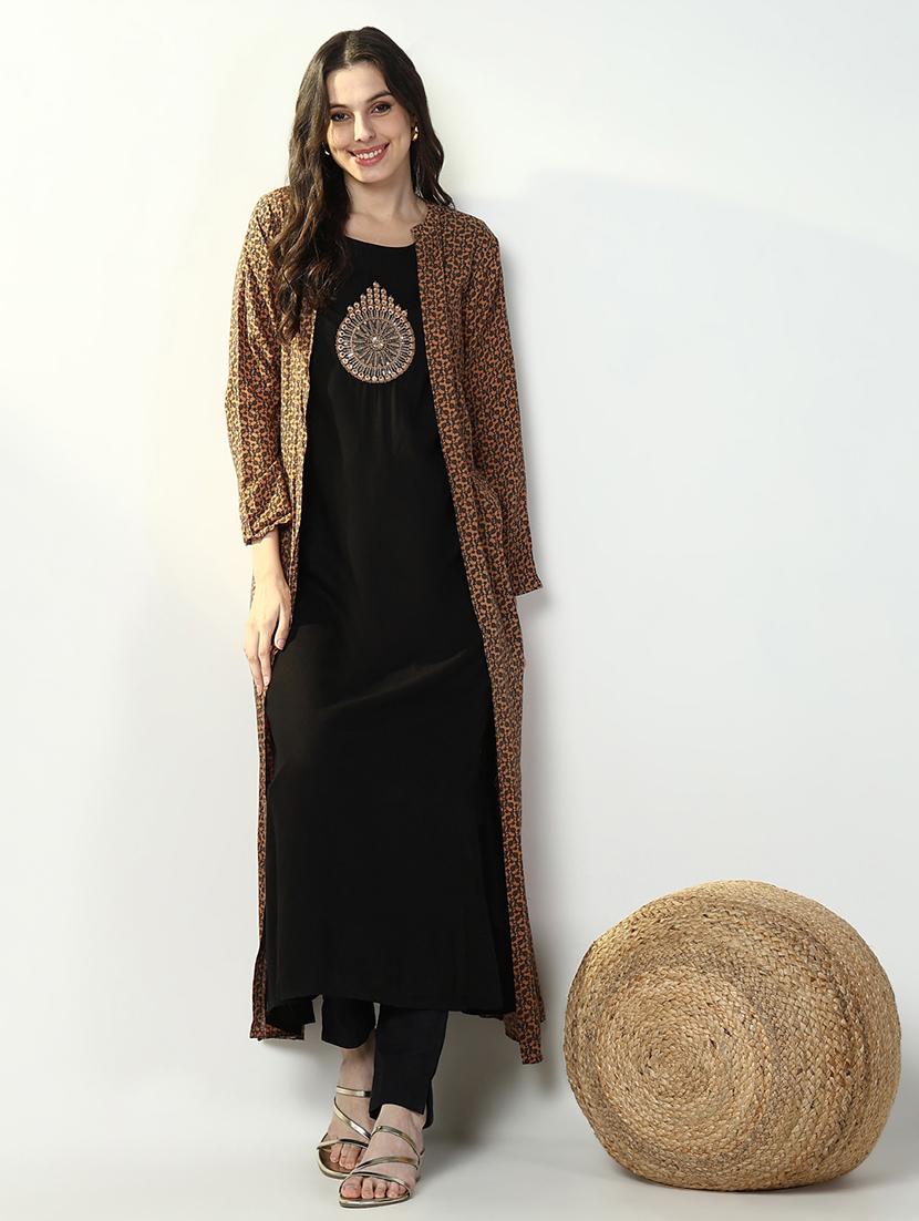 women black embroidered kurta with jacket - 21632762 - Standard Image - 4