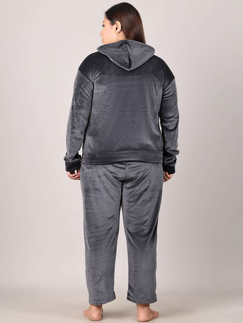 women solid velvet pyjama nightwear set - 21634996 -  Standard Image - 1