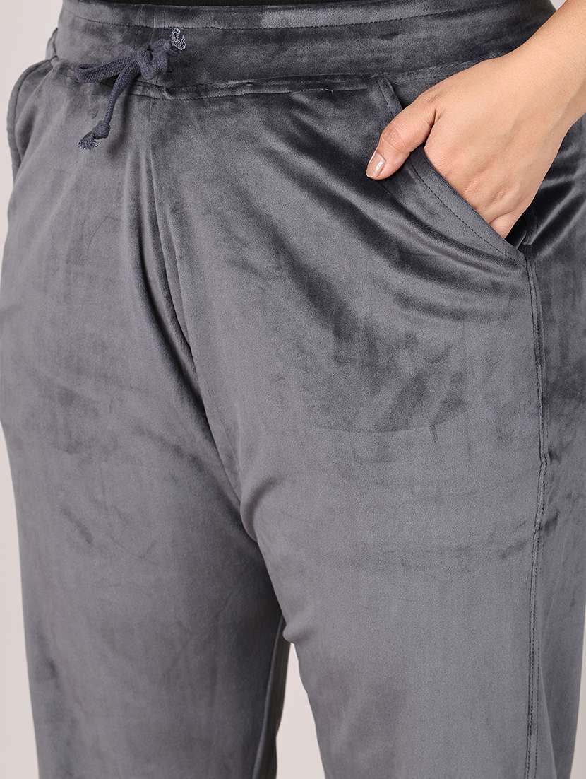 women solid velvet pyjama nightwear set - 21634996 -  Standard Image - 4